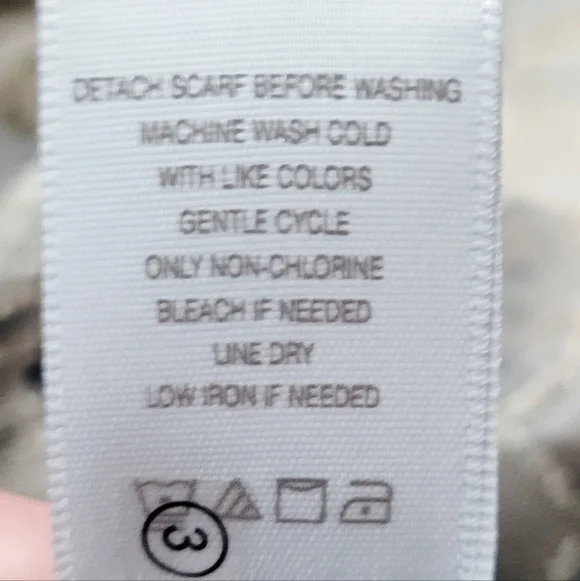 Womans Muliples Oversized Pull Over Tunic Size S with Detachable Scarf Colorful - Picture 7 of 10